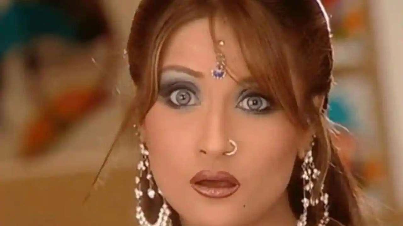 Komolika Basu (Urvashi Dholakia) from 'Kasautii Zindagii Kay' will be honoured in Indian Television's Vamp Wall of Fame. Urvashi's character is one of the most loved vamps till now